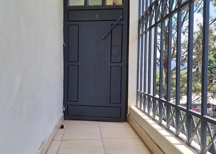 Stylish 1Br Apartment In Kisumu: Fast Wi-Fi, Netflix, Secure Parking
